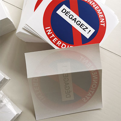 Stickers défense de stationner pour voitures mal garées