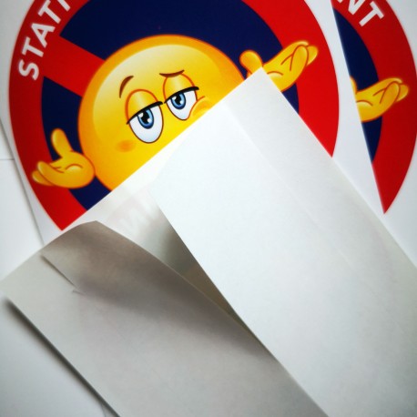 Autocollant interdiction de stationner avec smiley, vue 3