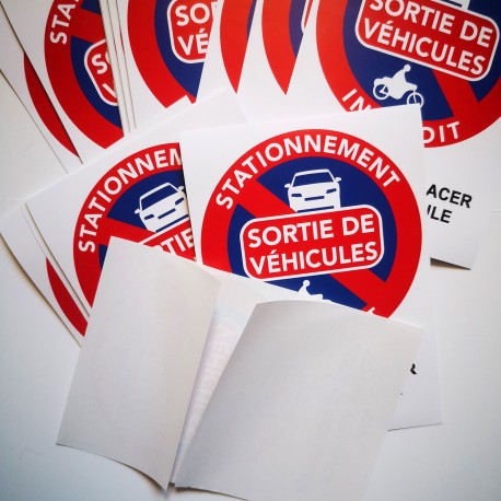 Autocollant « Sortie de véhicules », stationnement interdit, vue 12