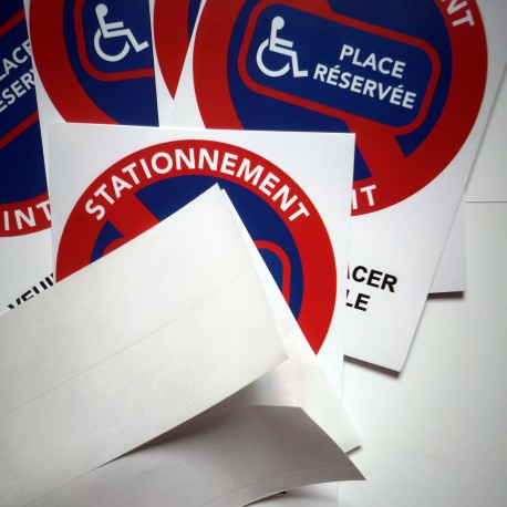Autocollant place réservée aux personnes handicapées, vue 13