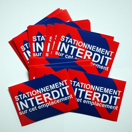 Autocollant « Stationnement interdit sur cet emplacement », petit format, vue 3